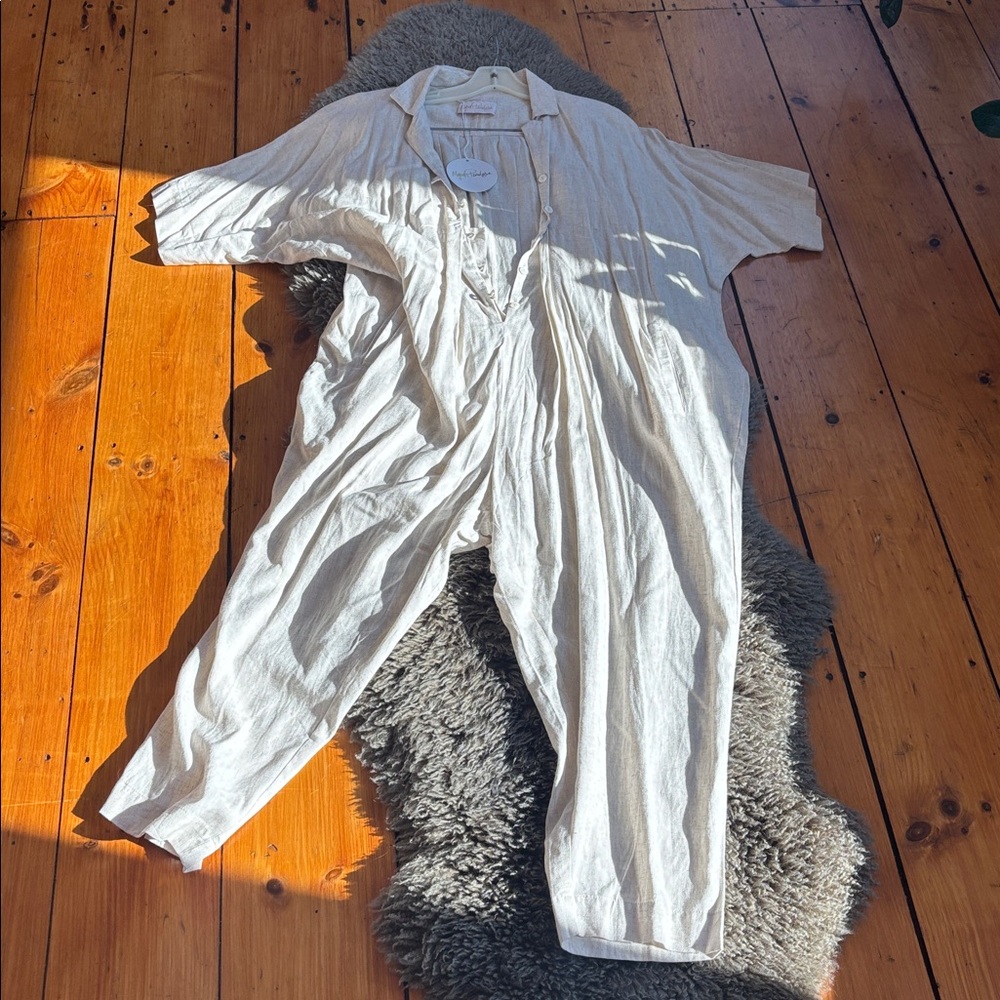 Chic Cream Jumpsuit for Women - Picture 6 of 6